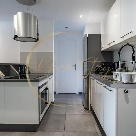 Charmant 3 Pieces Au Coeur De *